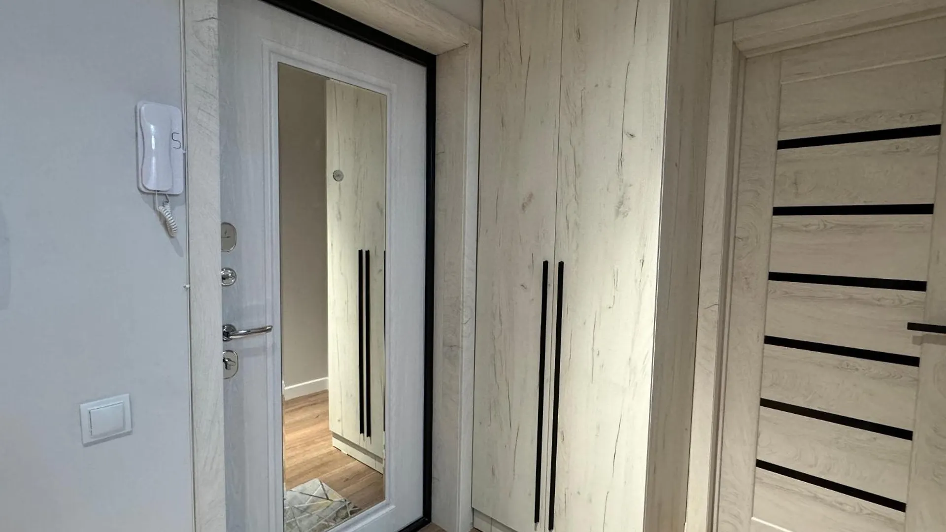 West Side Apartment Nur-Sultan  Nur-Sultan (Astana)
